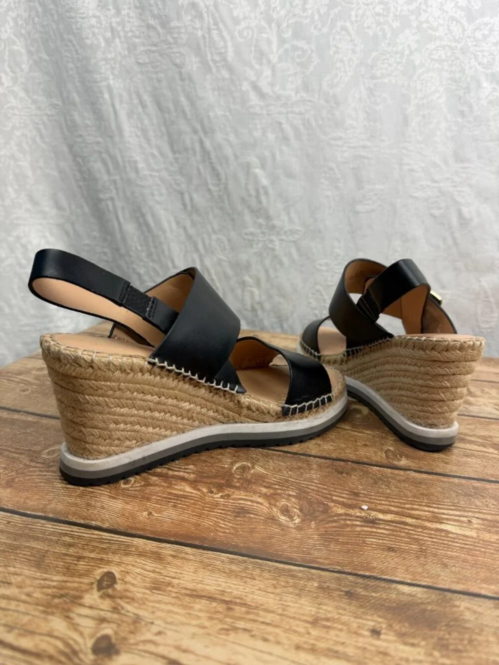 Tommy Hilfiger Women’s Size 6 Black Espadrille Wedge Sandals Bow Ankle Strap